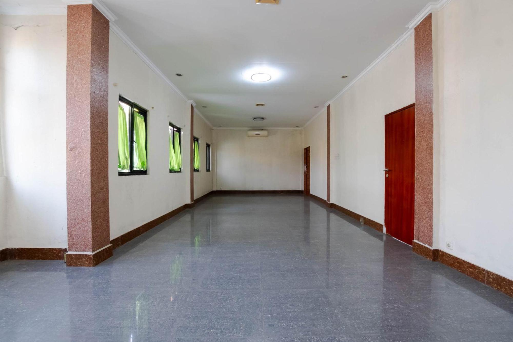 Nusa Indah Syariah Hotel Bandara By Abdihome Тангеранг Экстерьер фото