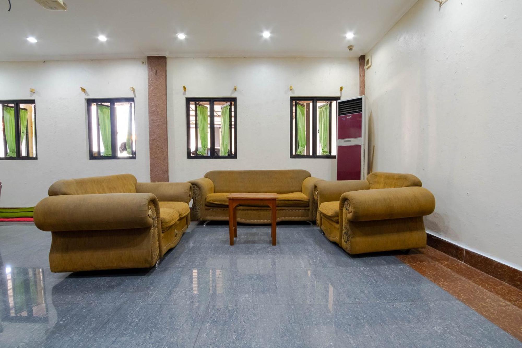 Nusa Indah Syariah Hotel Bandara By Abdihome Тангеранг Экстерьер фото