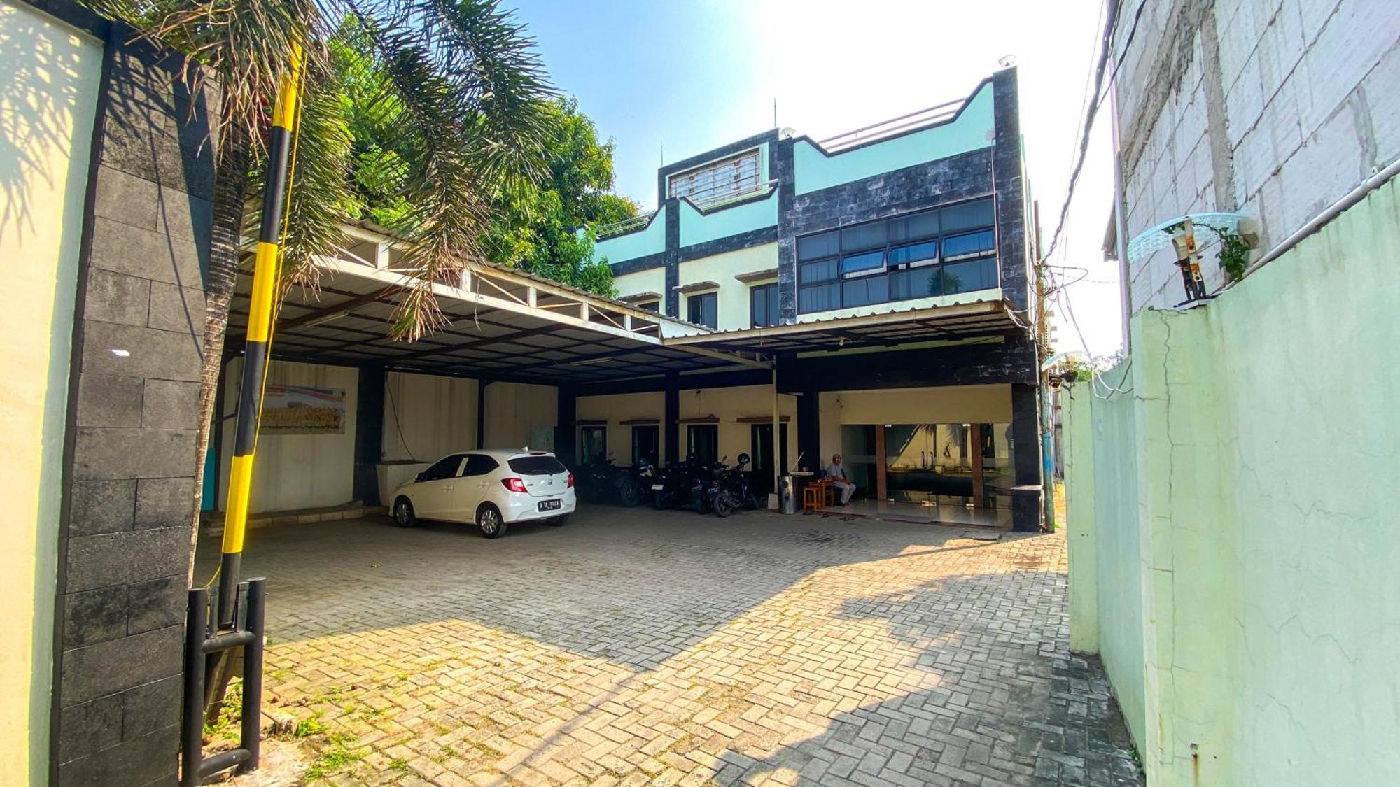 Nusa Indah Syariah Hotel Bandara By Abdihome Тангеранг Экстерьер фото